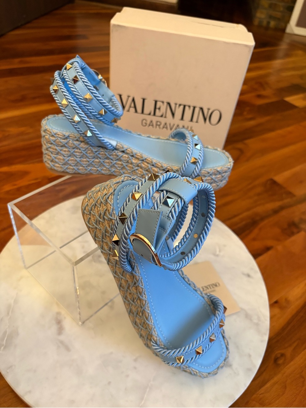 Valentino Garavani Rockstud Torchon Braided Espadrille Sandals, Powder Blue, NEW - Picture 14 of 15